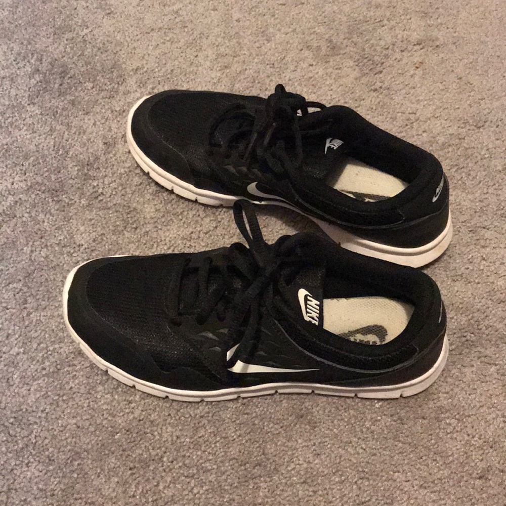 Nike’s size 6.5